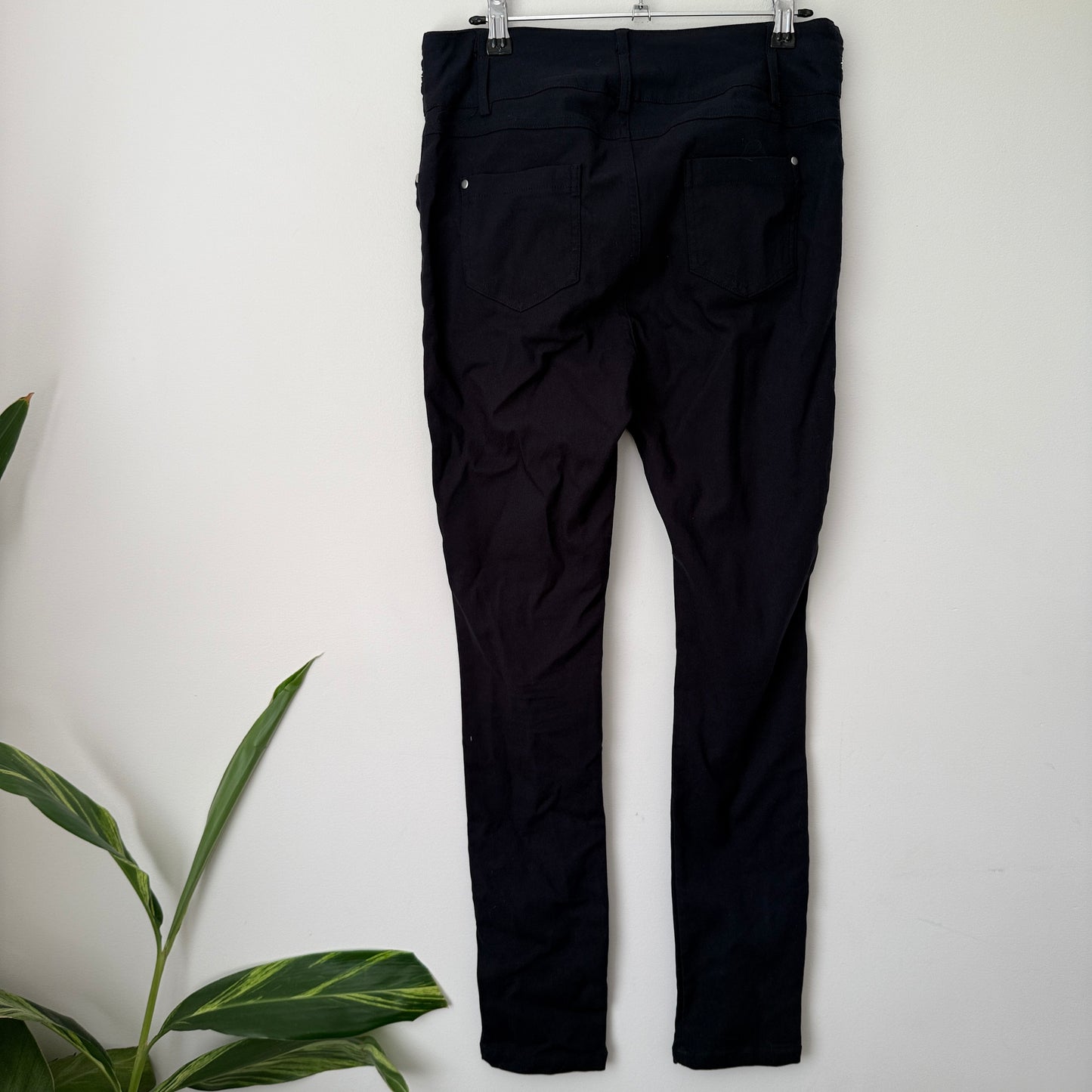 Pagani Size 12 Black Zip Feature Pants