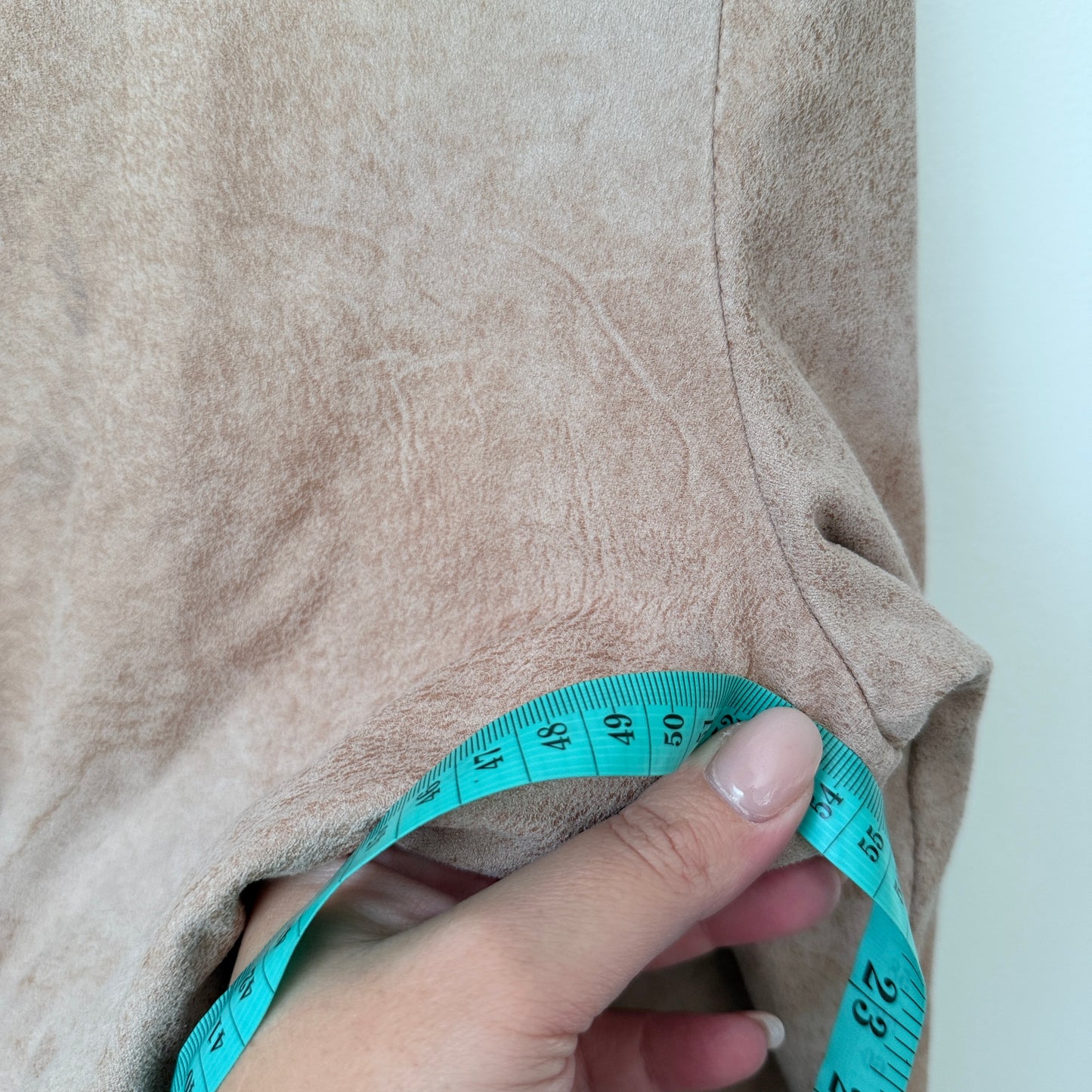 Size: U/Arm to U/Arm 55cm