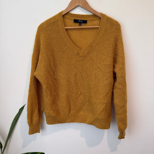 Product Details: v-neck sweater