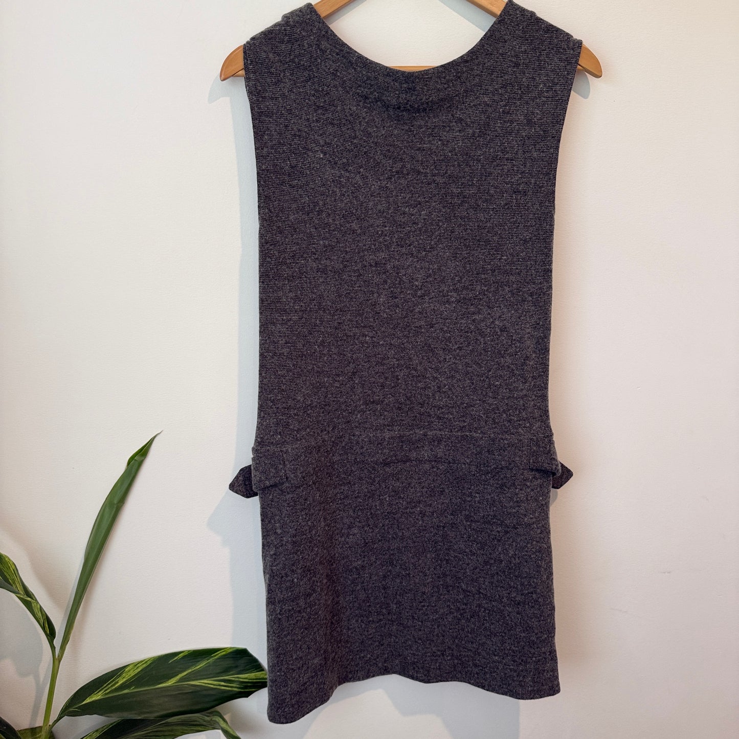 Favori Sheath Dress Size U/arm to U/Arm 41cm — Preloved