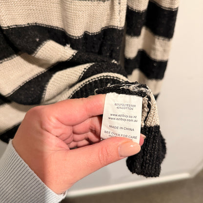 Emerge Black And Beige Striped Crewneck Sweater Size L