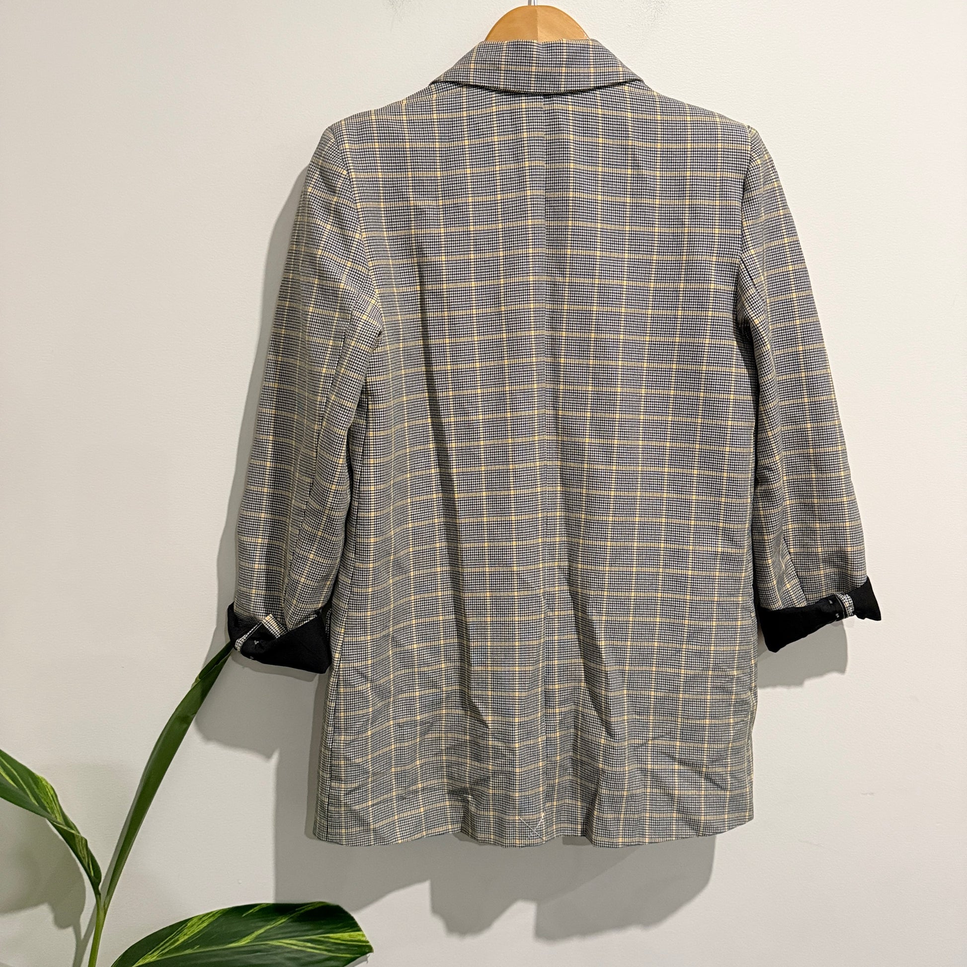 Brand Unknown Gray And Beige Plaid Blazer Jacket Size 12/22 | U/Arm to U/Arm 46cm