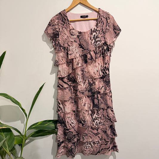 Eve Hunter Tiered Floaty Dress Size 14L