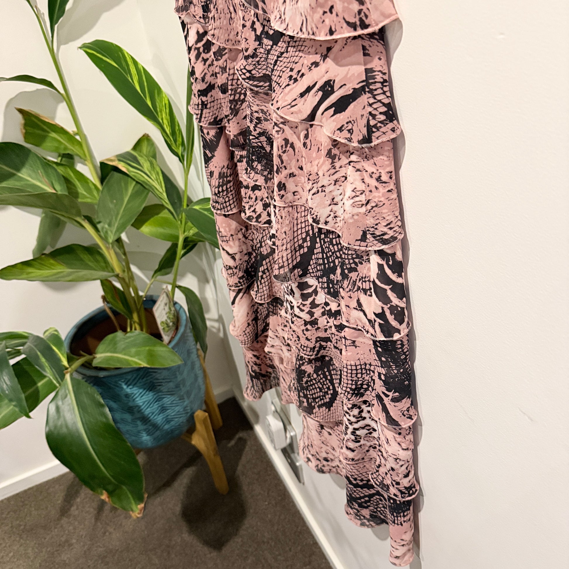 Eve Hunter Tiered Floaty Dress Size 14L