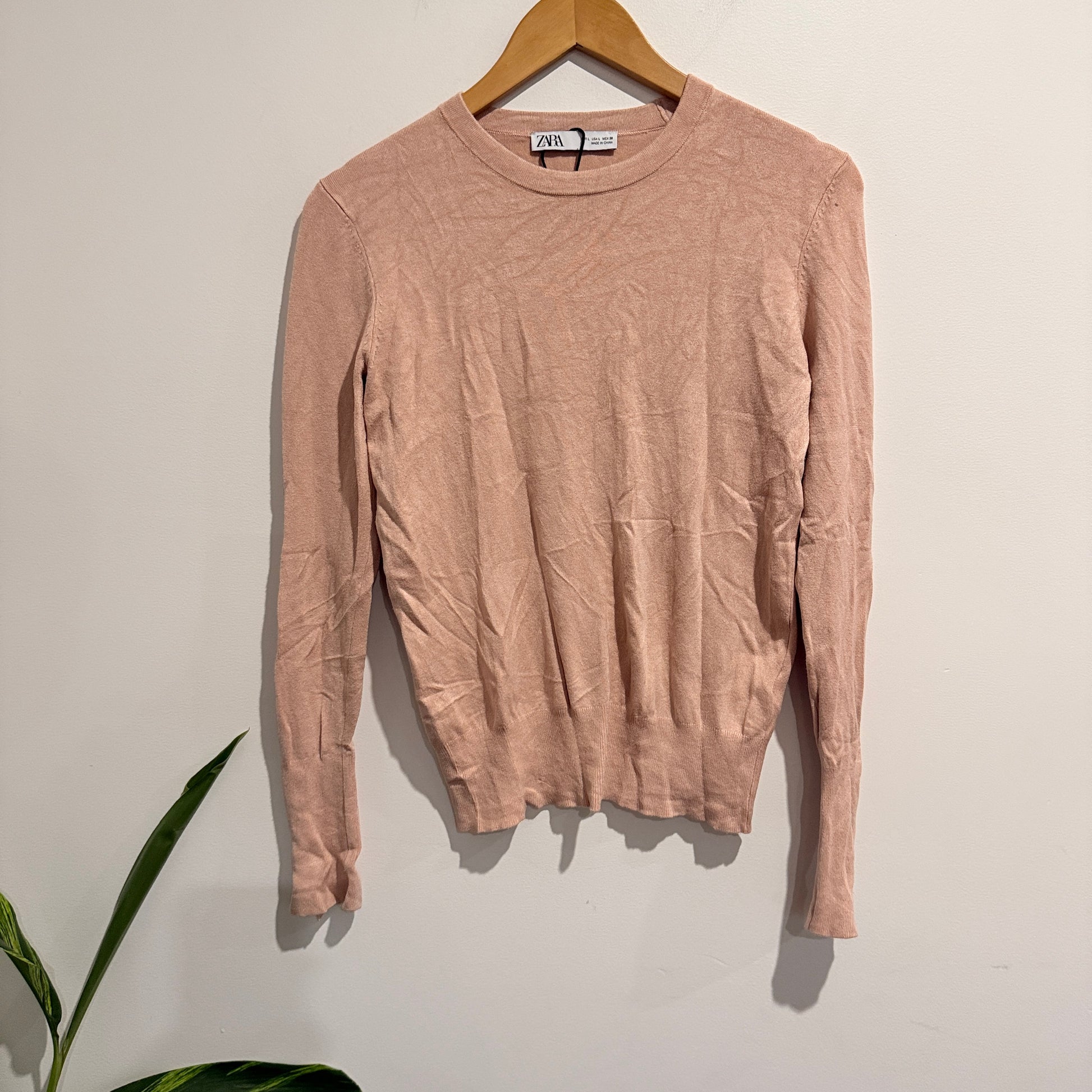 Zara Lightweight Knit Crewneck Sweater. Size L