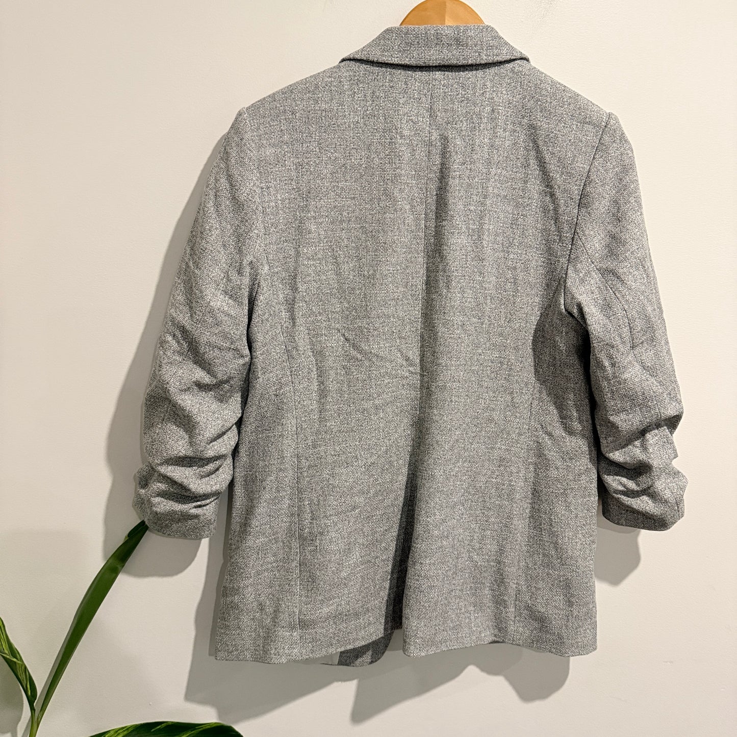 H & M 3/4 Sleeves Fitted Blazer Size 44