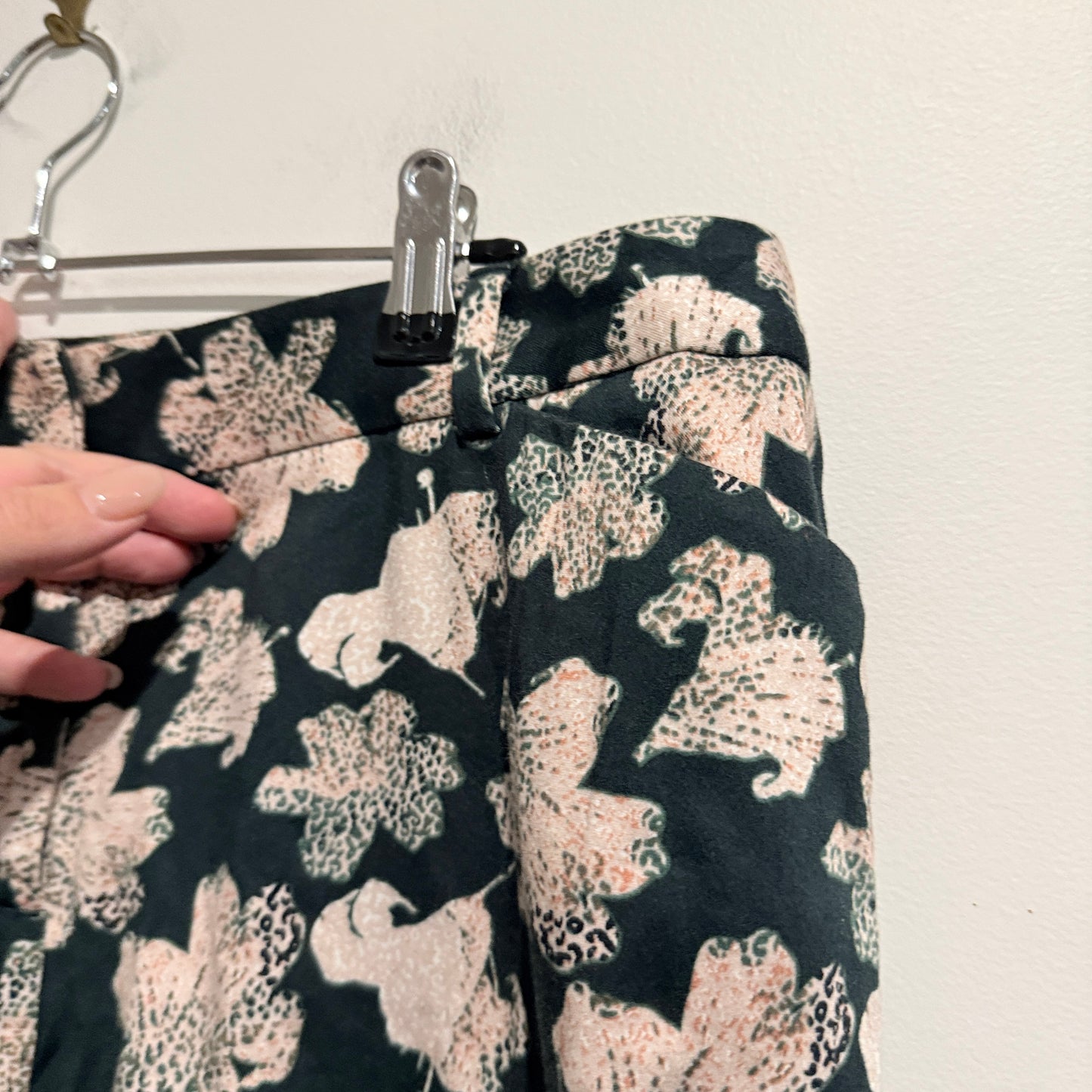 Sports Craft Black Floral Print Pants Size 12