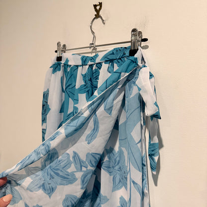 Brand Unknown Blue And White Floral Print Maxi Skirt