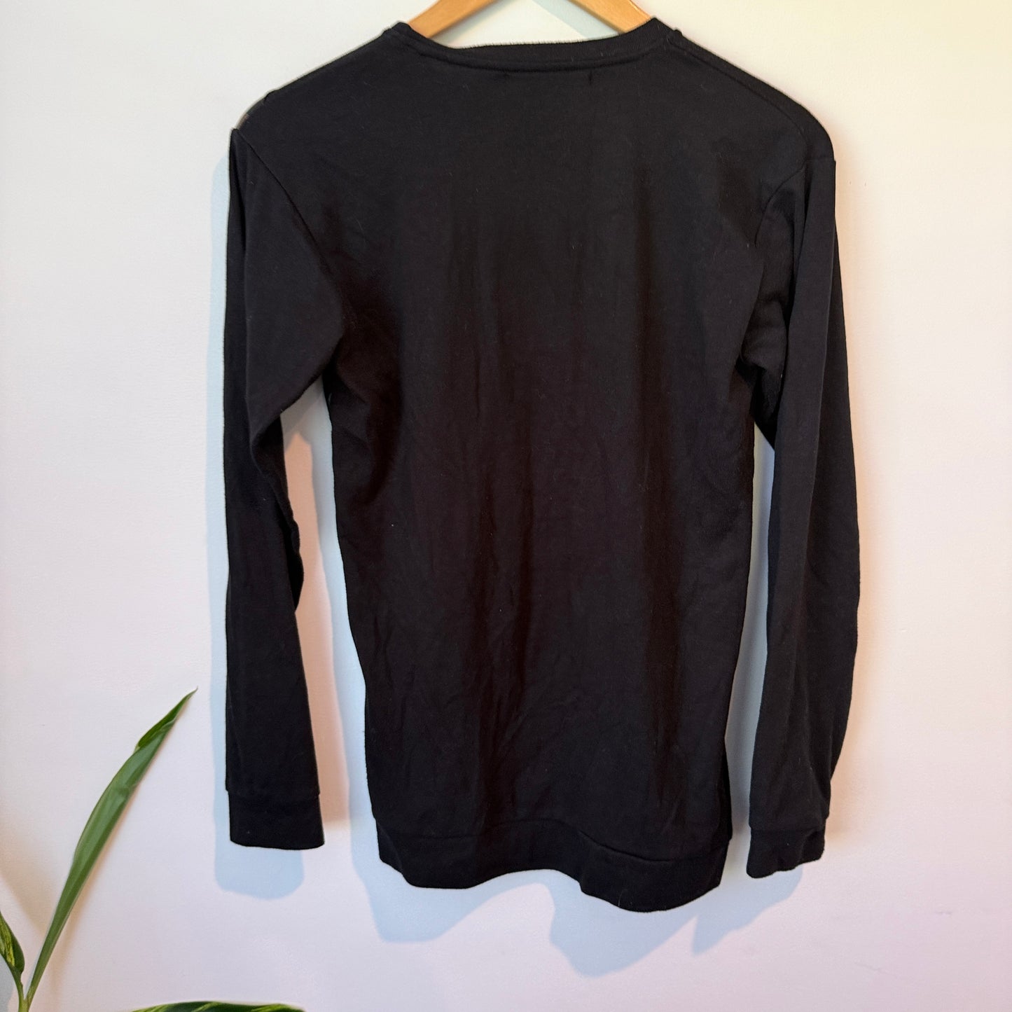 Armani Jeans Black Long-sleeved T-shirt Size U/Arm to U/Arm 47cm