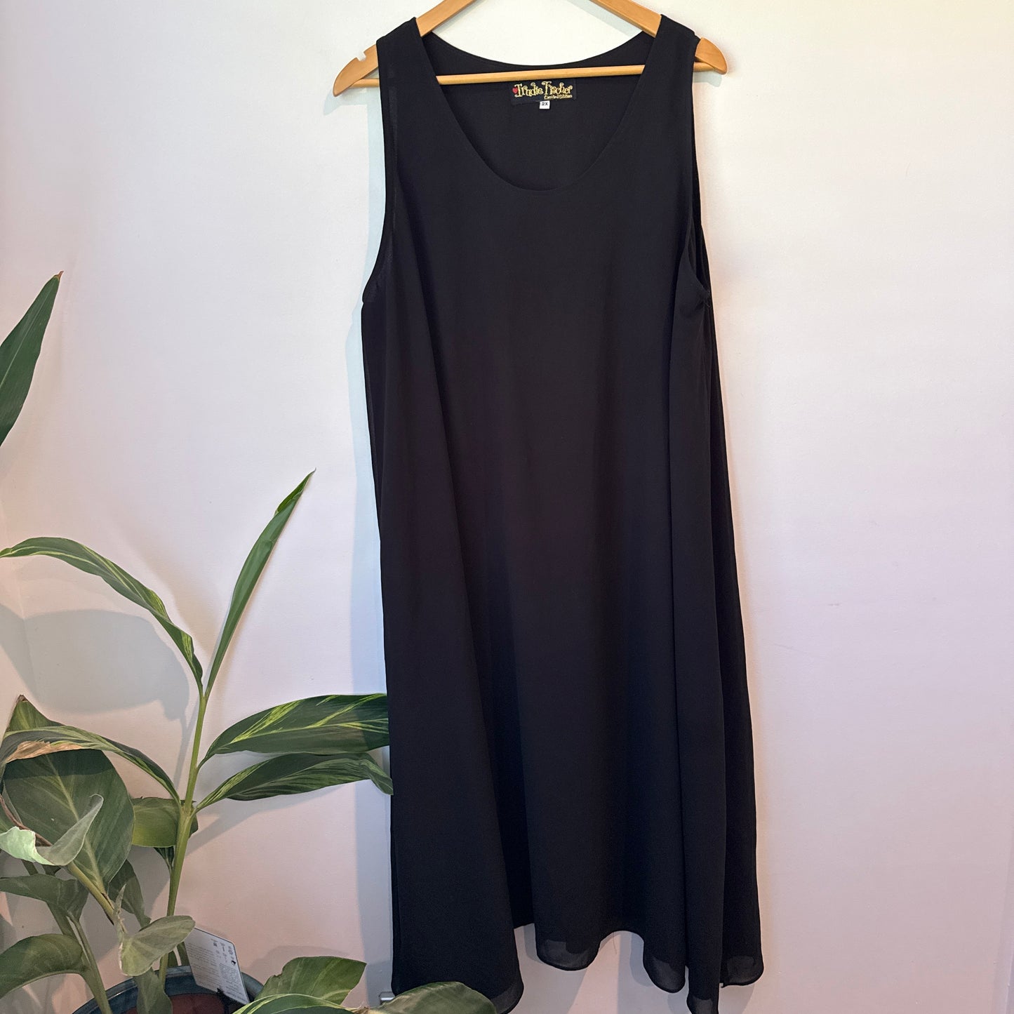 Tradie Trischer Sleeveless Black Maxi Dress Size 2XL