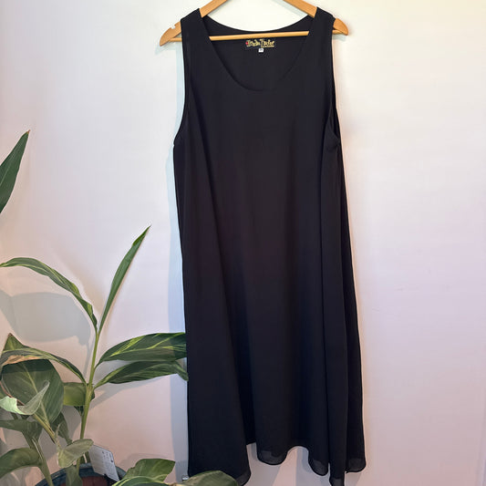 Tradie Trischer Sleeveless Black Maxi Dress Size 2XL