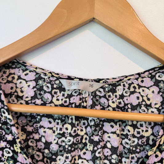 Spirit Black Flutter Sleeves Floral Top Size 16
