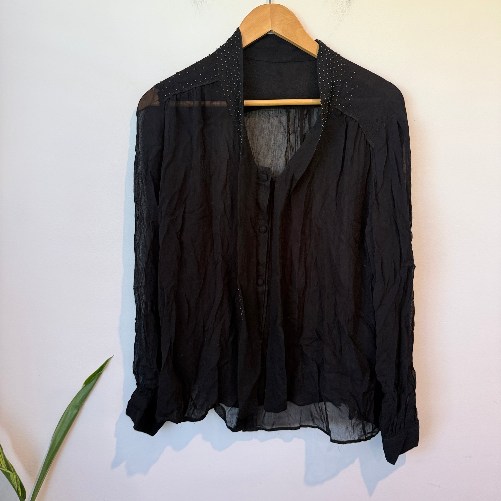 Brand Unknown Black Long-sleeved Sheer Top Size U/Arm to U/Arm 60cm