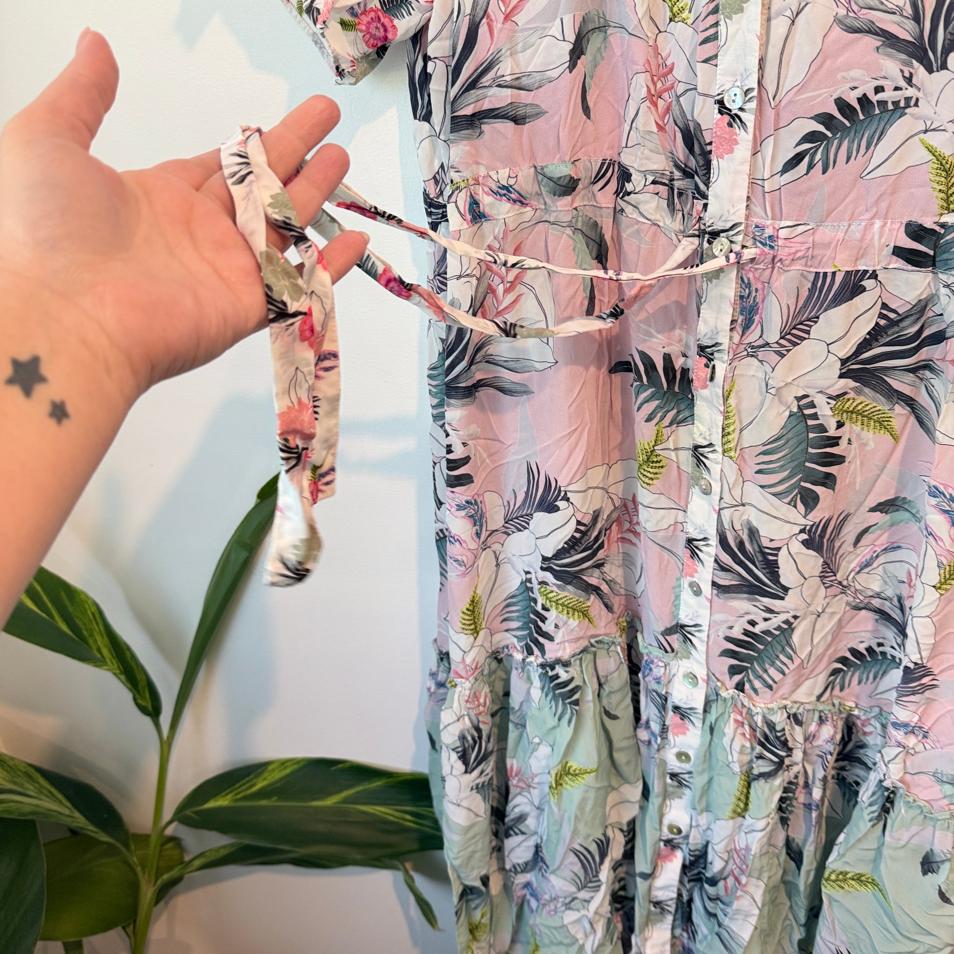Loobies Story Soft Tropical Print Dress Size 12