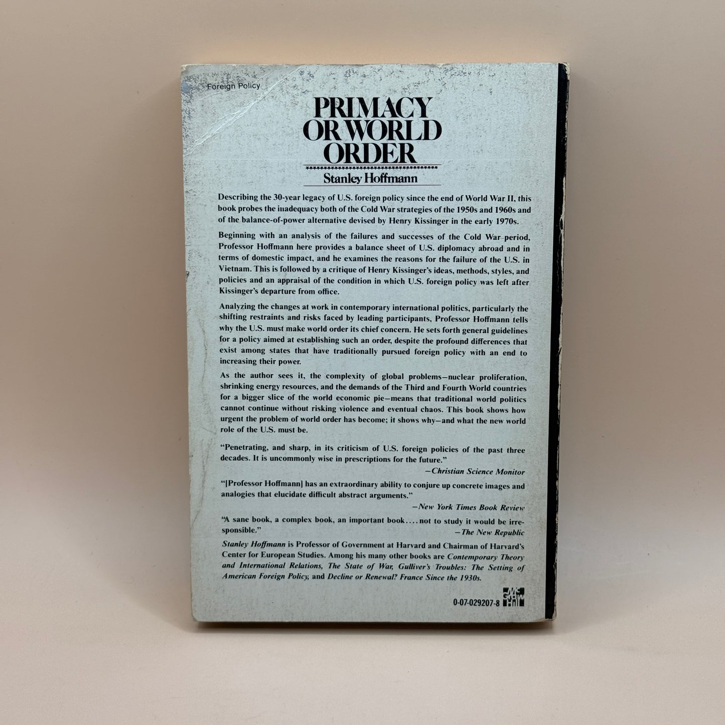 Primacy or World Order by Stanley Hoffmann