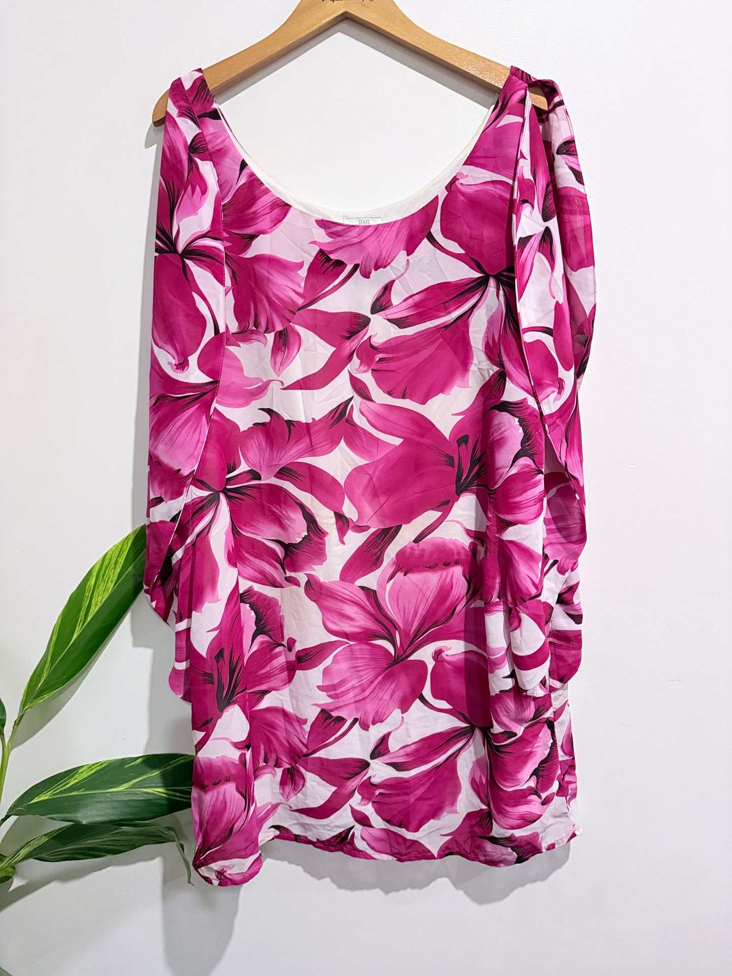 Staxs Pink Floral Print Top Size 16