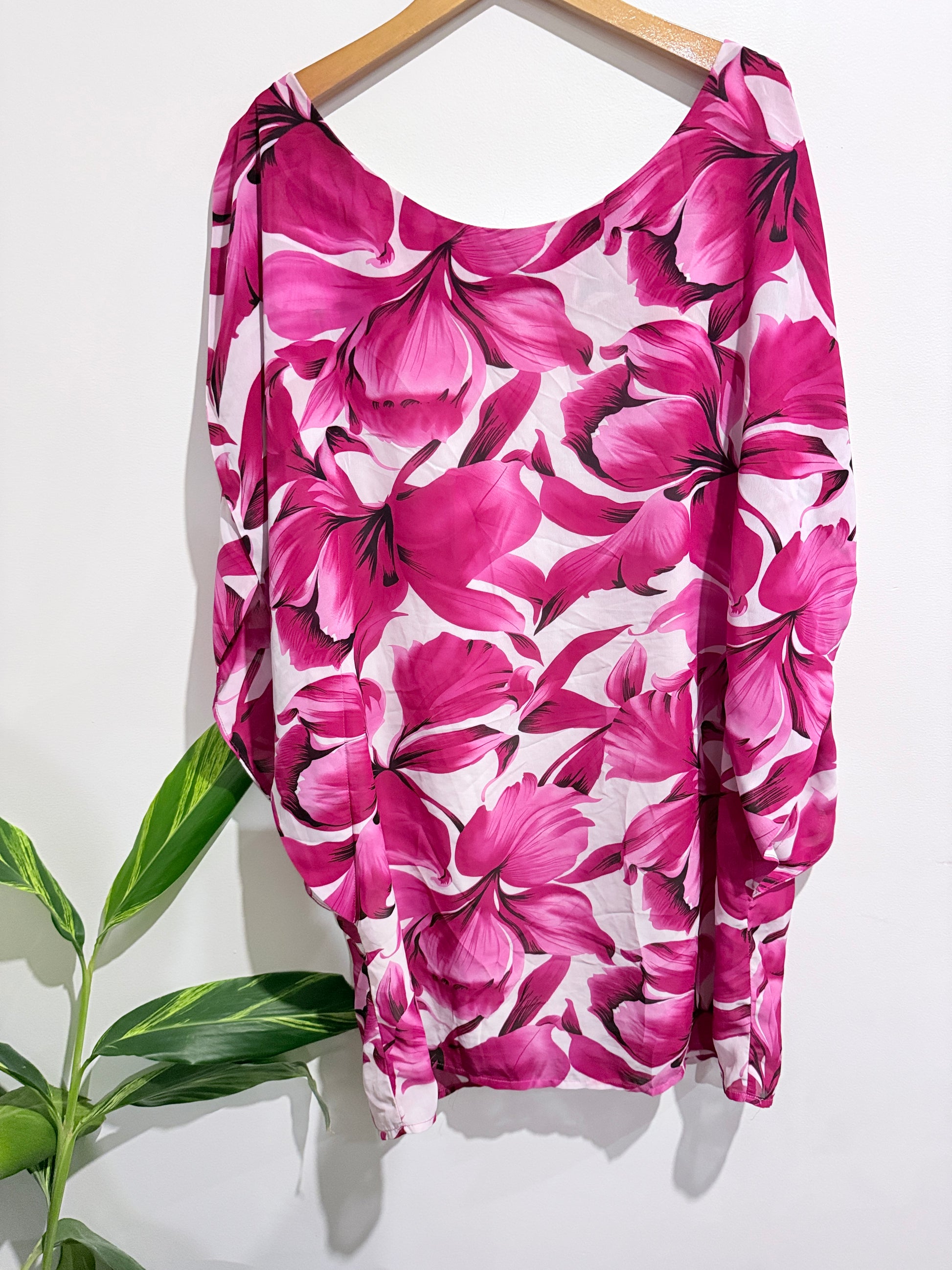 Staxs Pink Floral Print Top Size 16