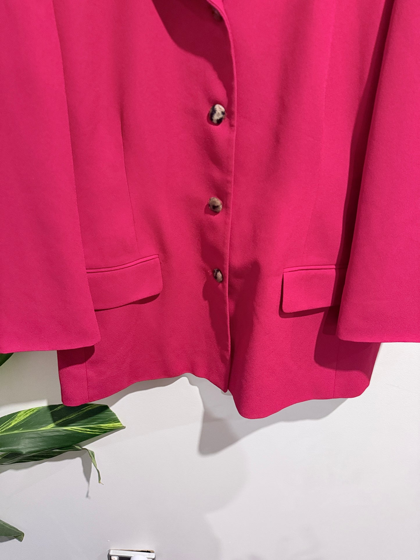 Liz Jordan Deep Pink Blazer With Leopard Print Collar Size 18 | U/Arm to U/Arm 58cm