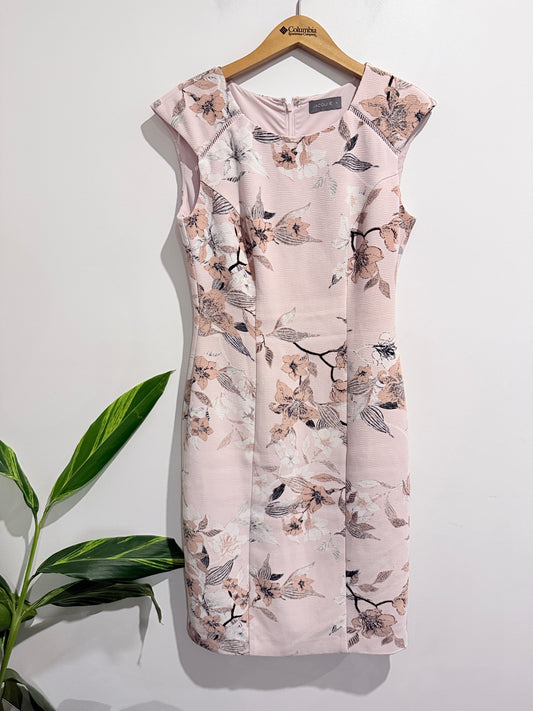 Jacqui. E Blush Pink Floral Dress Size M