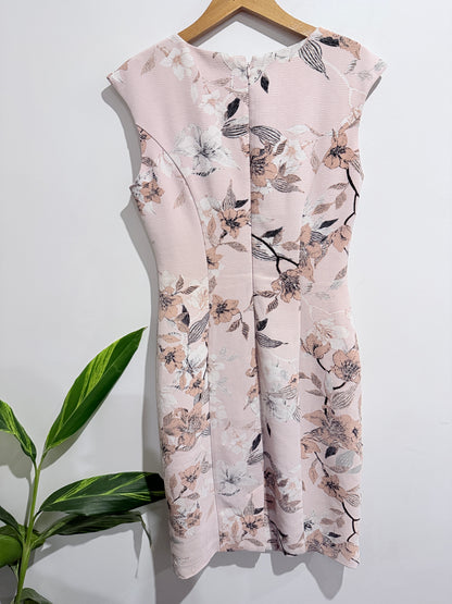Jacqui. E Blush Pink Floral Dress Size M