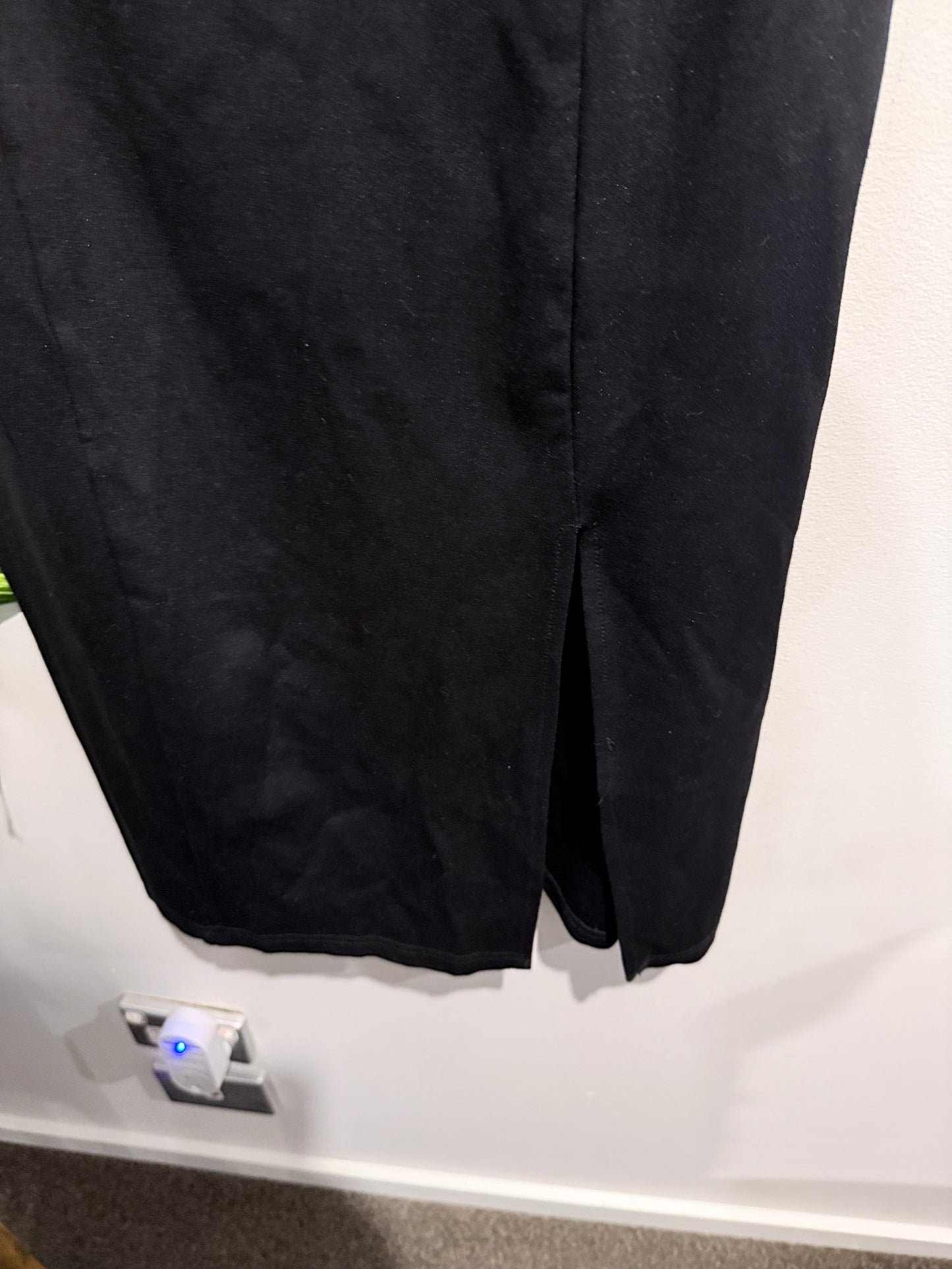 Magic Boutique Black With Cream Puff Sleeve Dress Size 2XL | U/Arm to U/Arm 45cm