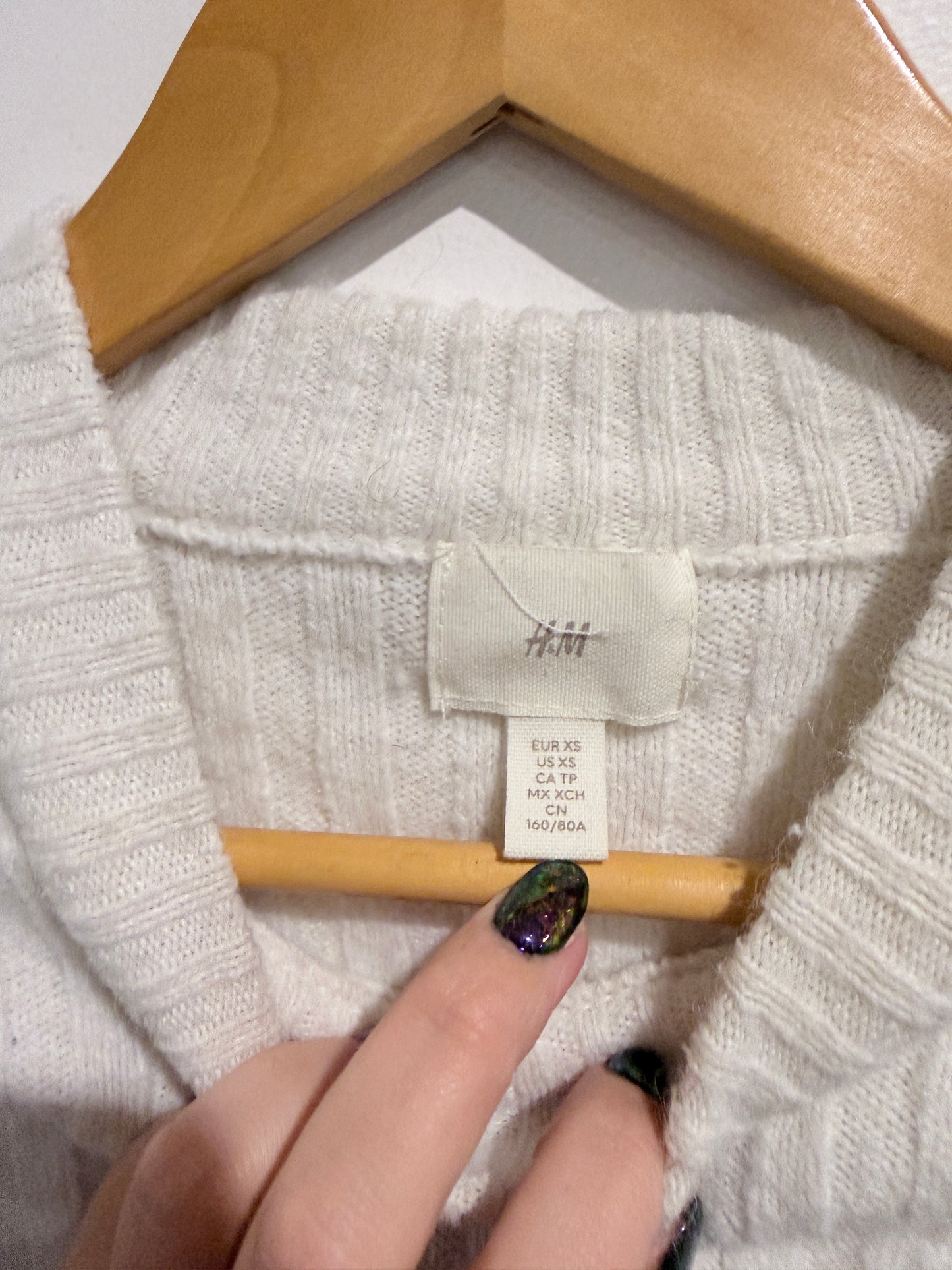 H & M White Rib Crop Turtleneck Sweater Size XL