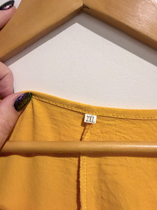 Brand Unknown Yellow Crew Neck Blouse Size 2XL