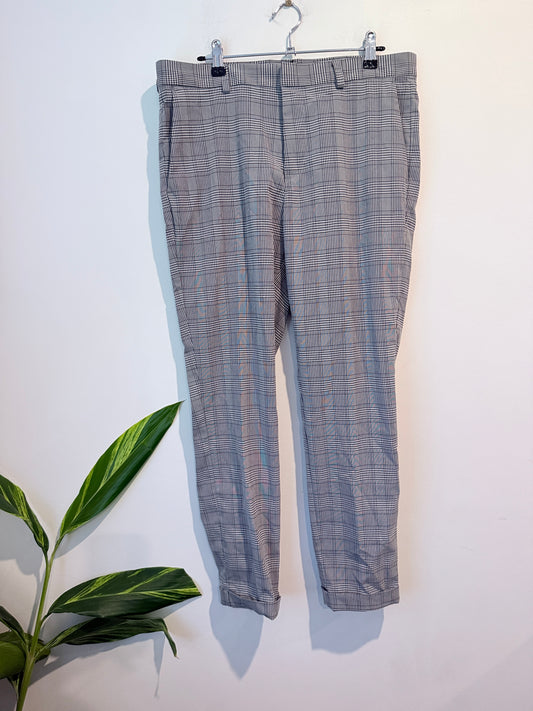 H & M Black And White Checkered Trousers Size 32
