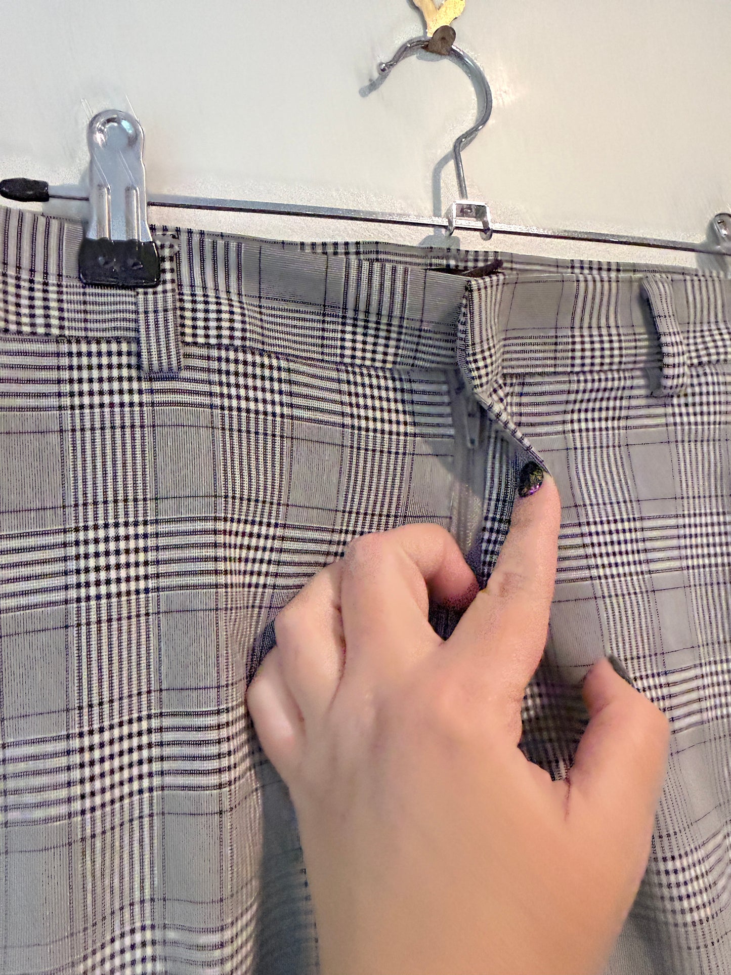 H & M Black And White Checkered Trousers Size 32