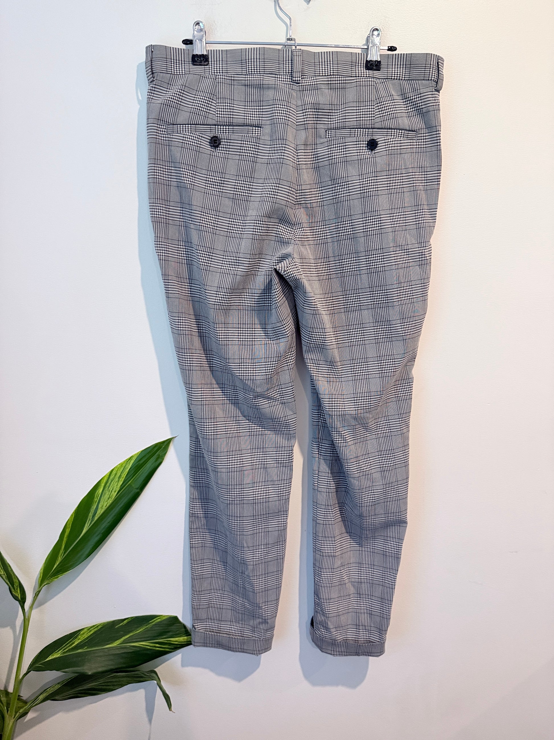 H & M Black And White Checkered Trousers Size 32