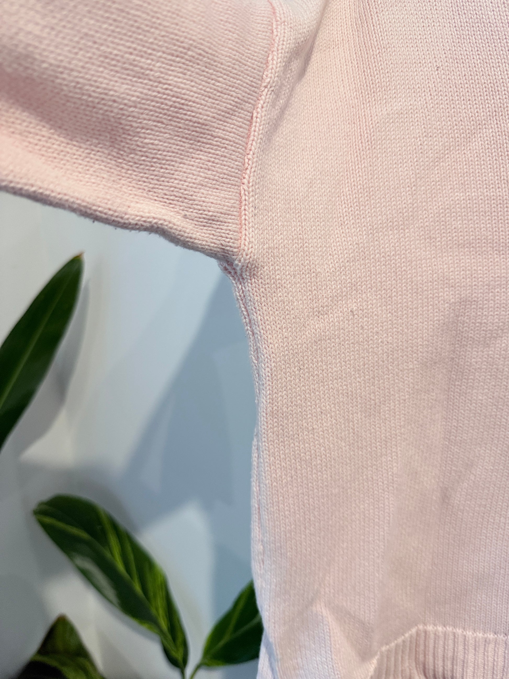 Dotti Light Pink V-neck Sweater. Size XS