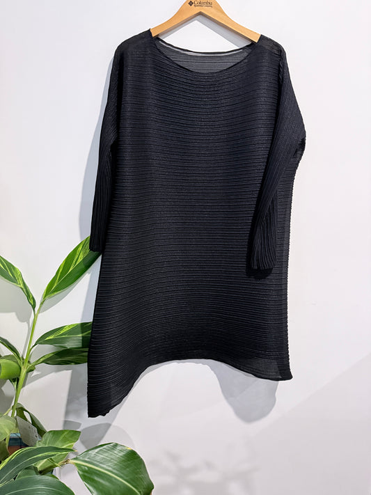 Brand Unknown Lightweight Sheer Texture Top Size U/Arm to U/Arm 60cm