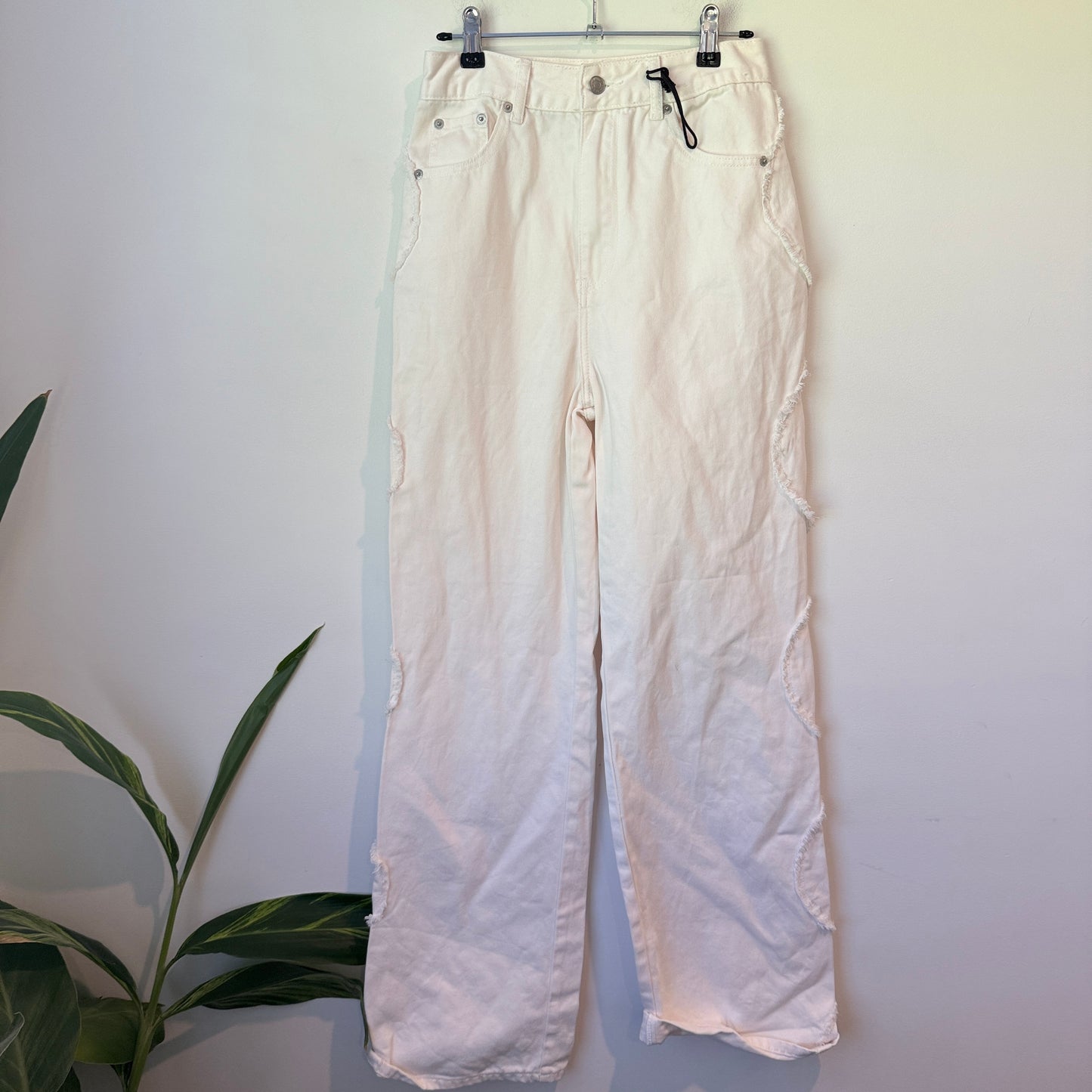 Glassons Super High Rise 90’s Straight Leg Jeans White Denim Size 8