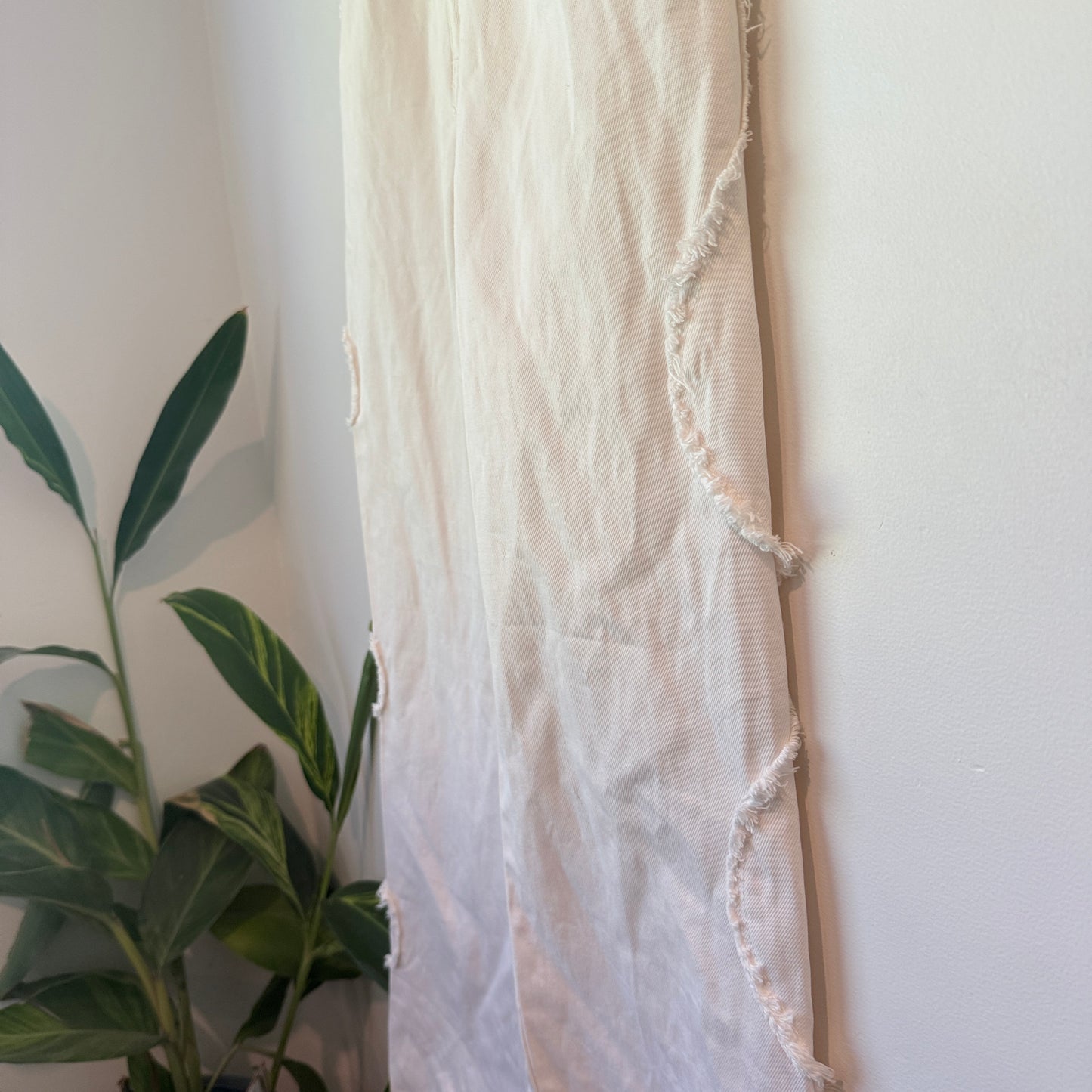 Glassons Super High Rise 90’s Straight Leg Jeans White Denim Size 8