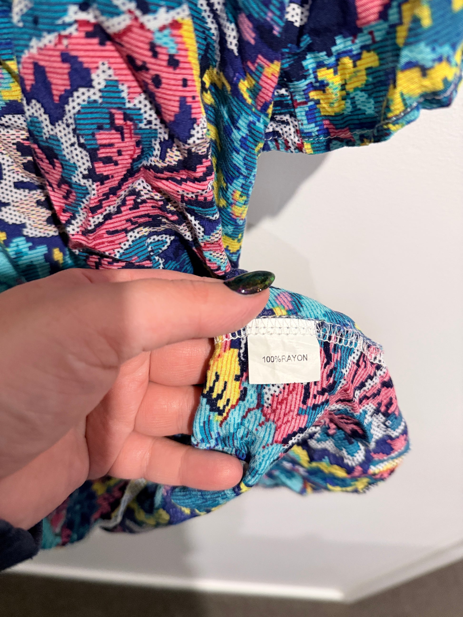 Zen Garden Vibrant Print Cold-shoulder Tunic Size L