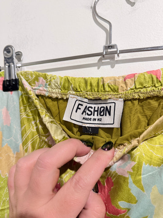 Fashion (NZ Made) Multi-colored Tiered Midi Skirt Size Waist 84cm
