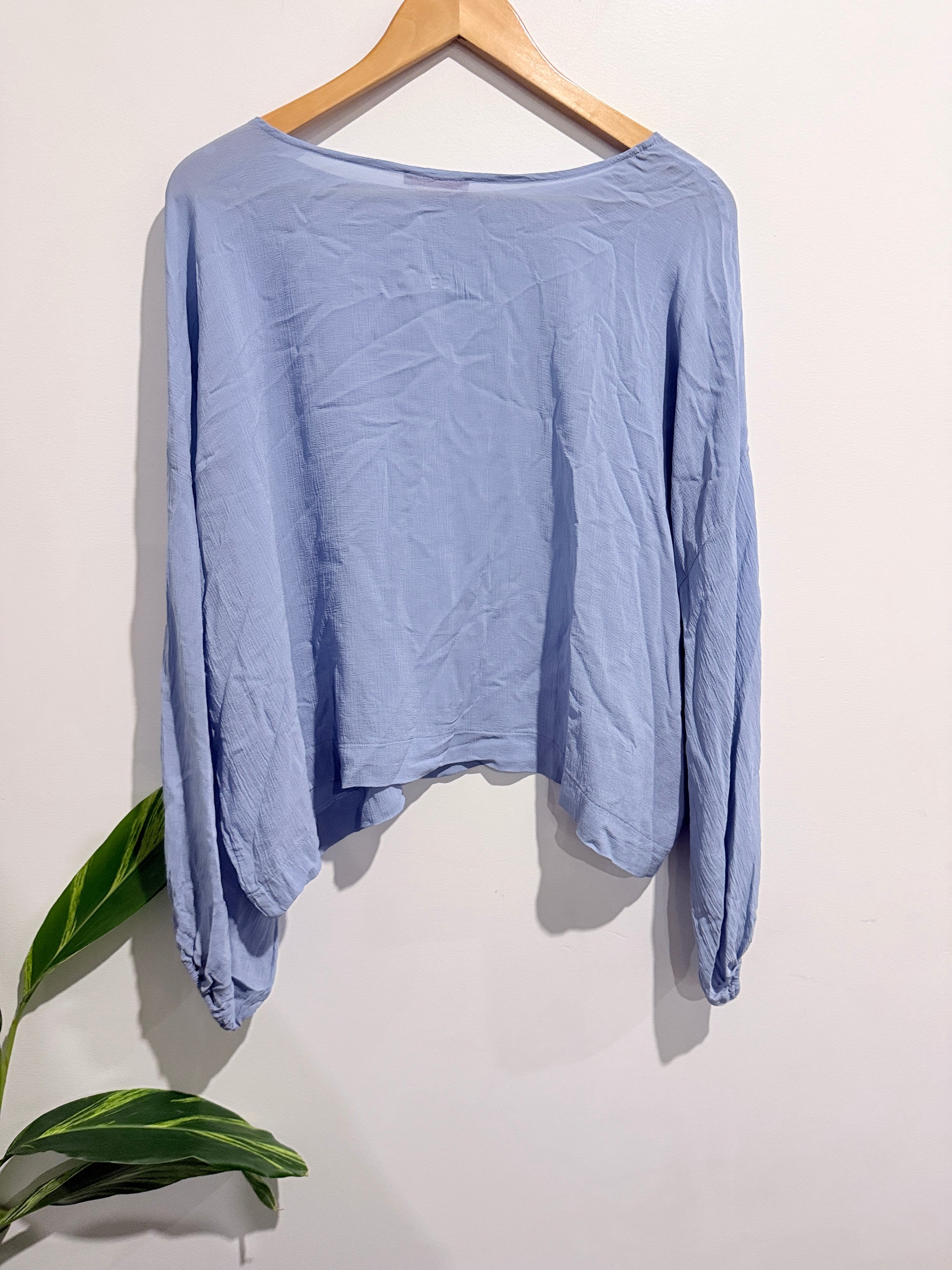 Widdess Long-sleeve Crop Top Size L