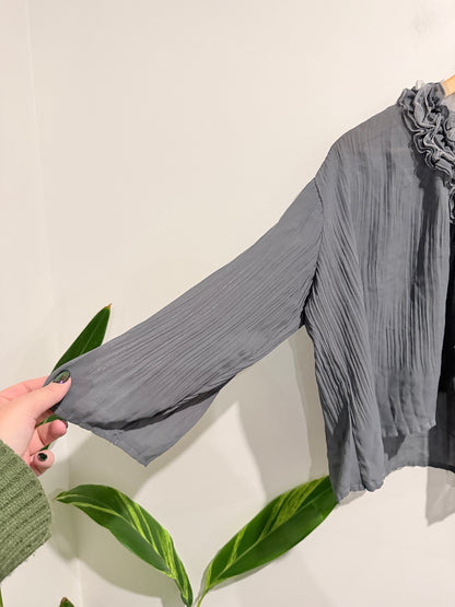 Brand Unknown V-neckline Ruffle Blouse