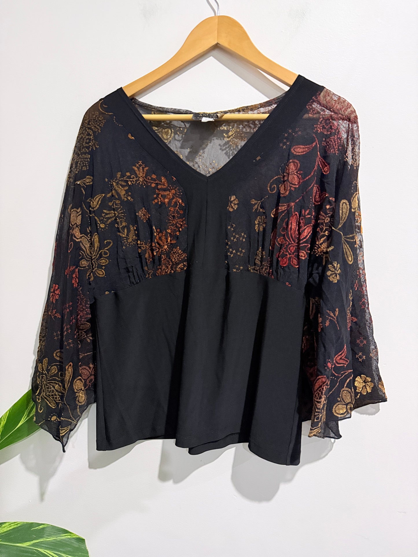 The Ascot Floral Print Sheer Long Sleeves Top Size 18 | U/Arm to U/Arm 45cm