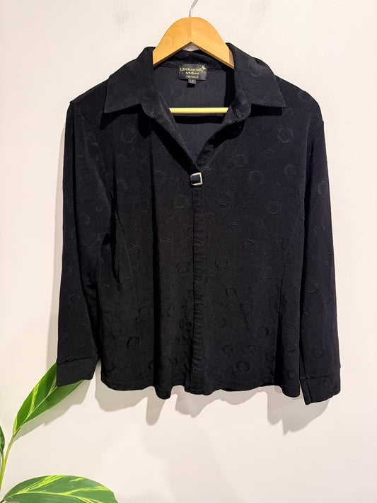 LS Collection Knit Button-up Shirt Size 12 | U/Arm to U/Arm 58cm
