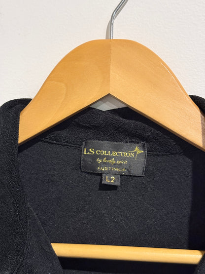 LS Collection Knit Button-up Shirt Size 12 | U/Arm to U/Arm 58cm