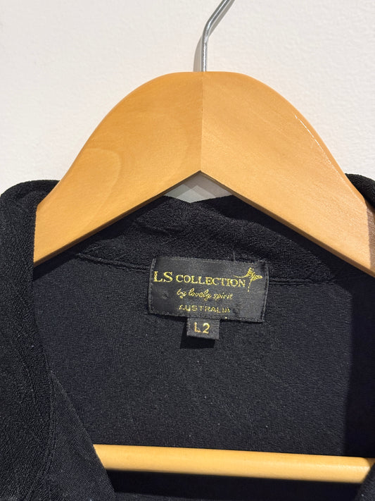 LS Collection Knit Button-up Shirt Size 12 | U/Arm to U/Arm 58cm