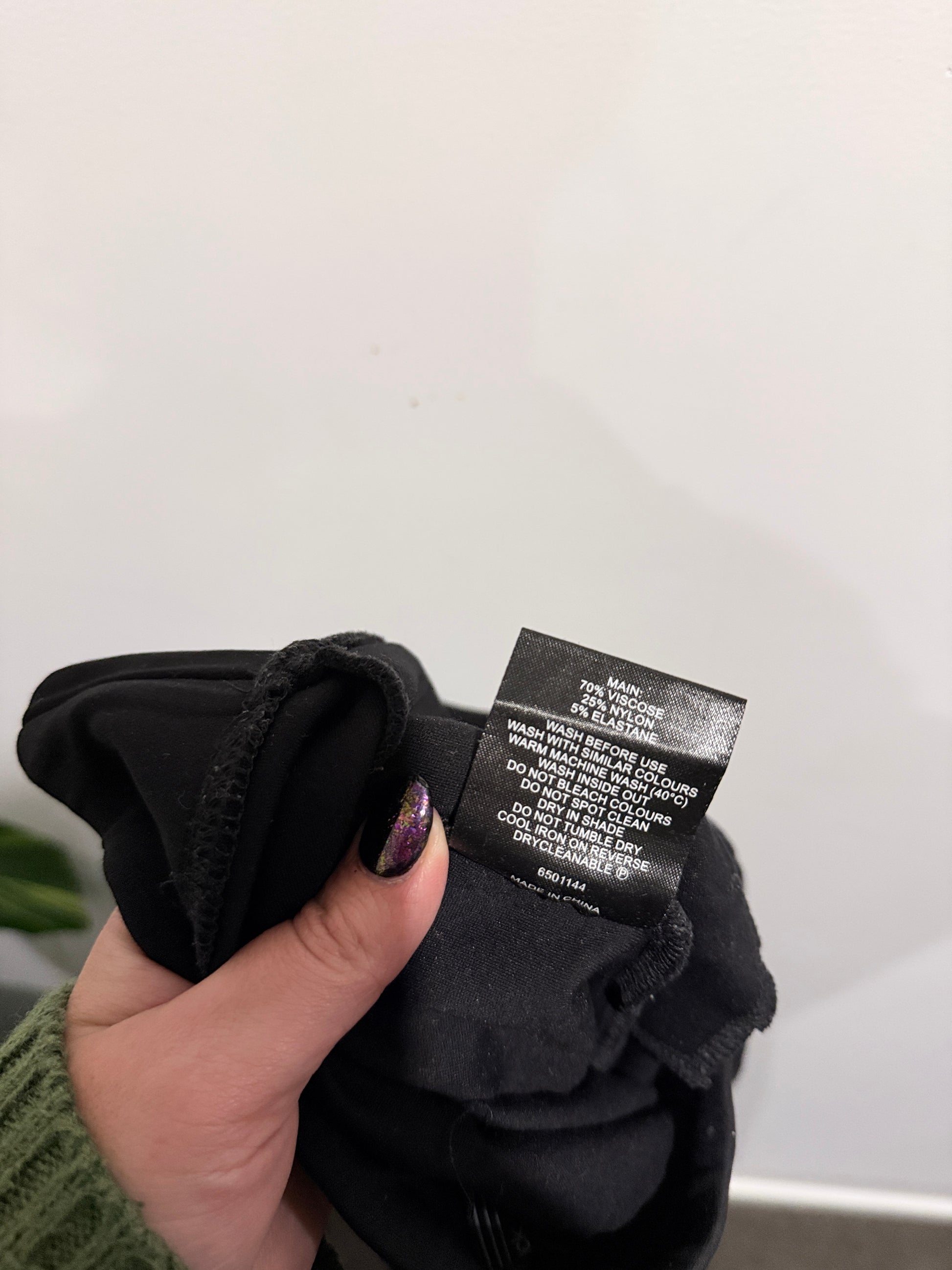 Oliver Black Pull-on Skinny Pants Size 8