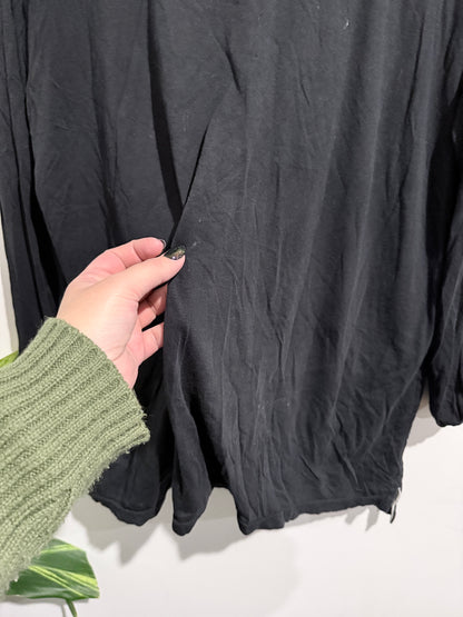 Legoe Long-sleeve Crewneck Top Size U/Arm to U/Arm 54cm