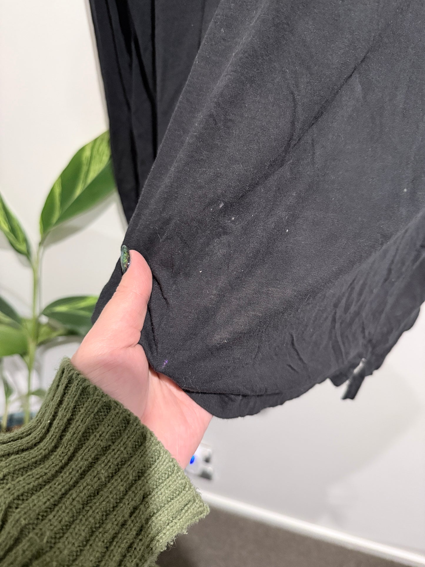 Legoe Long-sleeve Crewneck Top Size U/Arm to U/Arm 54cm