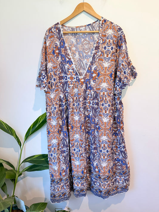 Brand Unknown Bohemian-style Printed Shift Dress Size 5XL | U/Arm to U/Arm 61cm