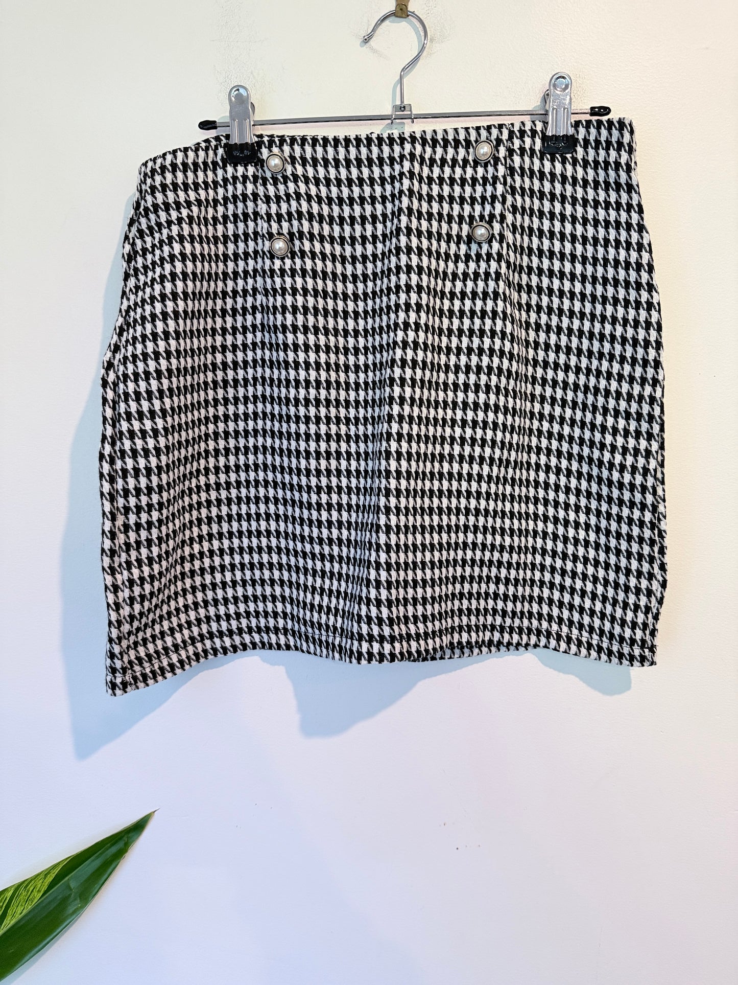 Shein Houndstooth Mini Skirt Size M