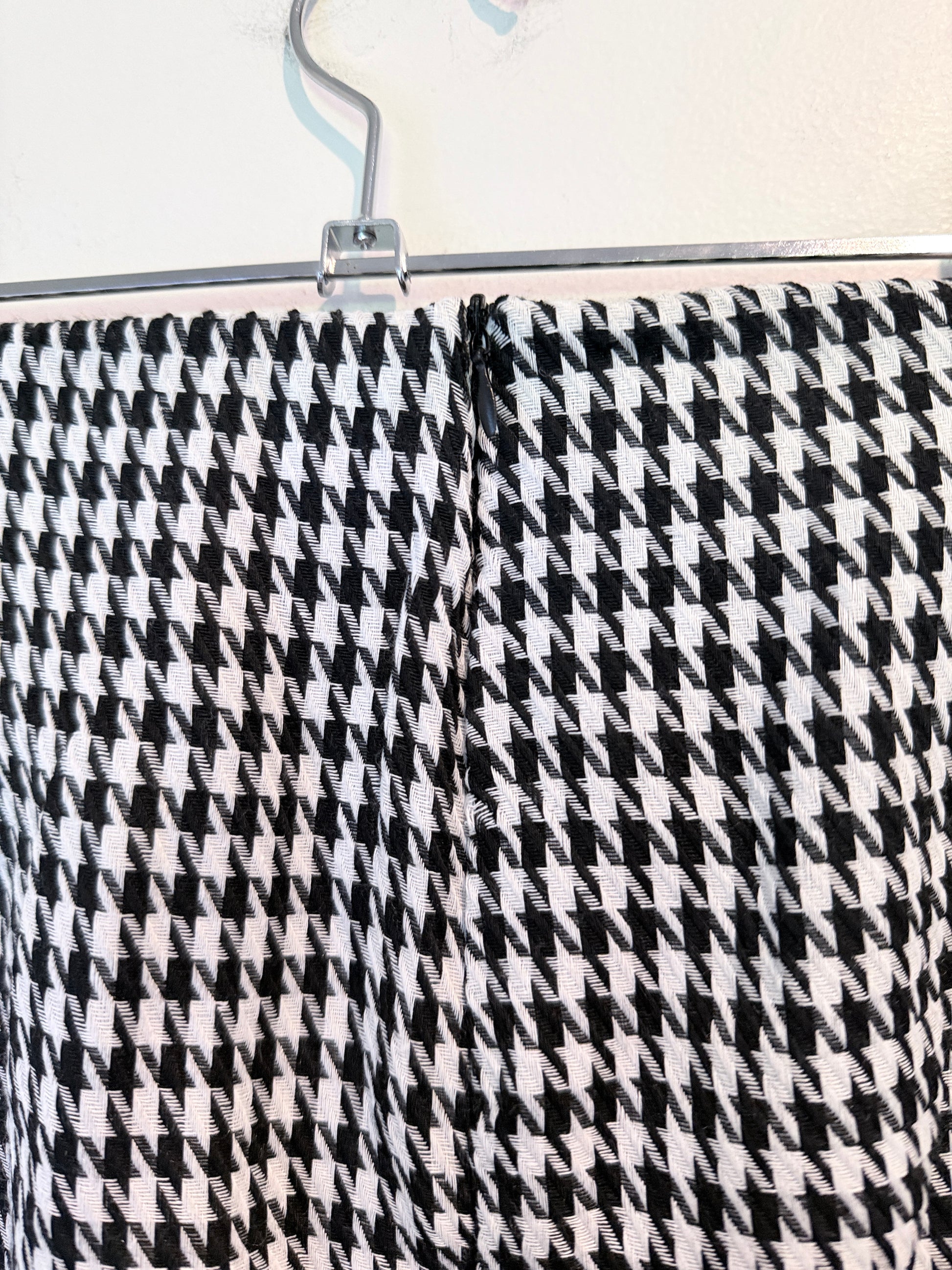 Shein Houndstooth Mini Skirt Size M