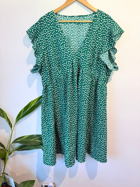 Brand Unknown Polka Dot Ruffle Sleeve Dress Size 5XL | U/Arm to U/Arm 56cm