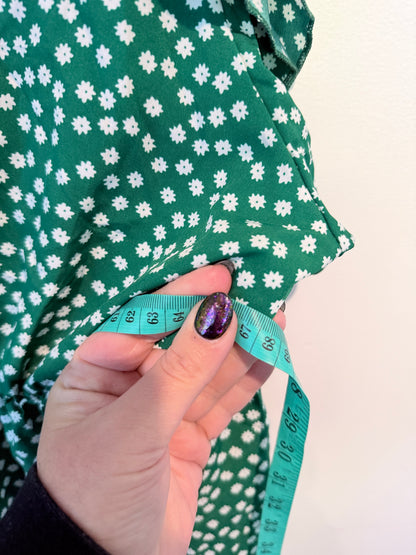 Brand Unknown Polka Dot Ruffle Sleeve Dress Size 5XL | U/Arm to U/Arm 56cm